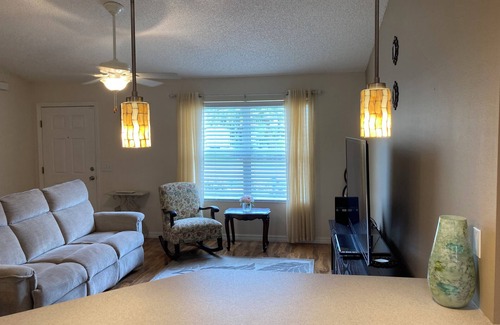 The Villages House | Charming Ranch with prime Location! Just west of Buena Vista Blvd between 466's