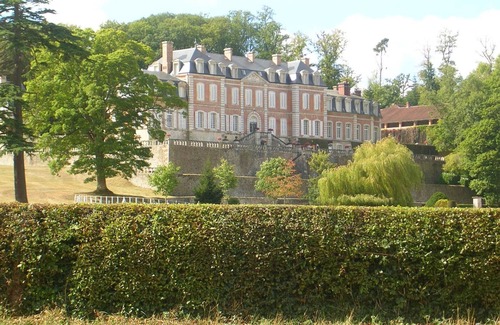 Saint-Christophe-le-Jajolet Cottage | Charming Renovated Farmhouse with Garden, Near Château and Forest Trails