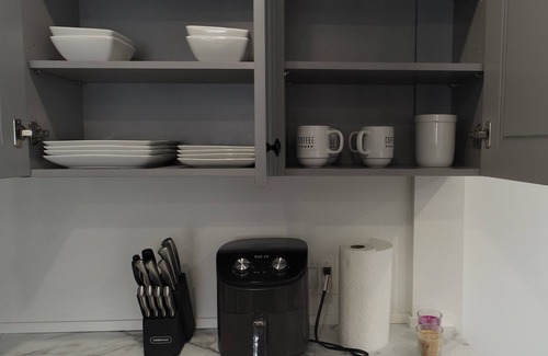 Rothesay Apartment | Charming Retreat on Rothesay Road