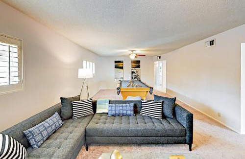 Scottsdale Country Acres House | Charming Retro Gem