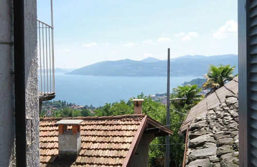 Cissano House | Charming Rustic "Blue house"