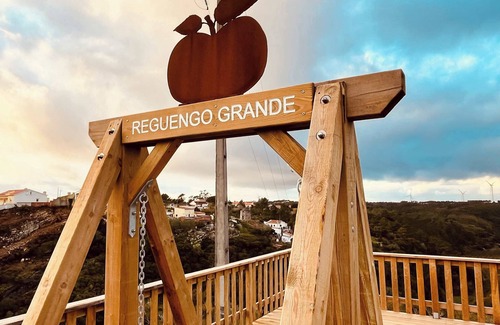 Reguengo Grande House | Charming Rustic Wine Cellar House in Reguengo Grande with Fireplace
