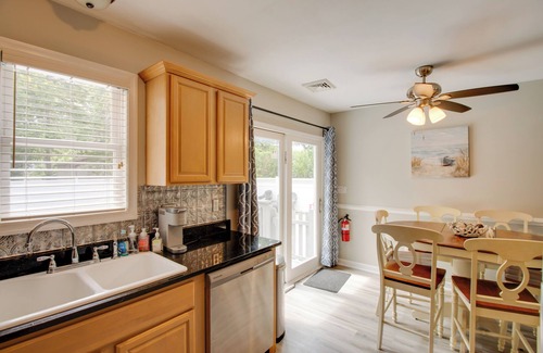 Somers Point House | Charming Somers Point House w/Private Pool!