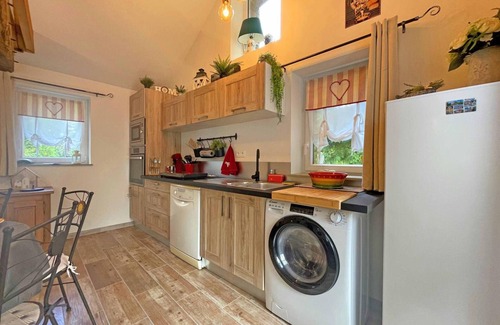 La Coulonche Cottage | Charming stone house with WIFI and pets welcome