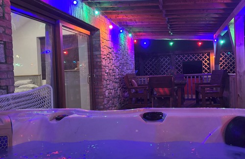 Kilgreaney Apartment | Charming studio just outside Graiguenamanagh, County Kilkenny for a cozy getaway