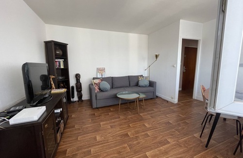 Mons-en-Baroeul Apartment | Charming T2 10mn from Lille