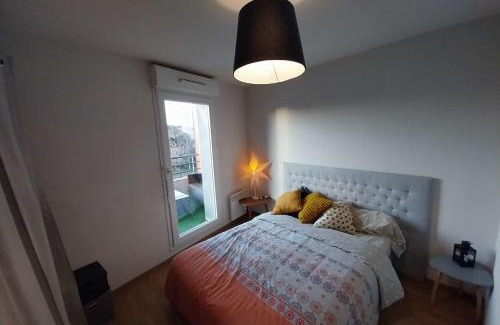 Vannes Apartment | Charming T3 with balcony near beach