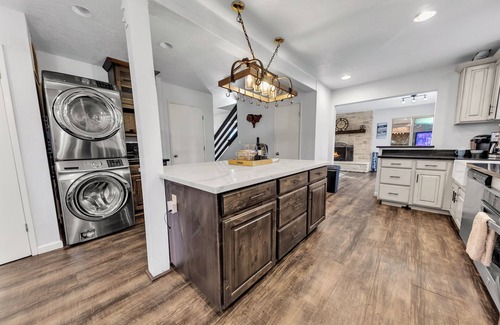 Al Tahoe House | Charming Tahoe Retreat - Hot Tub & Walk to Lake!