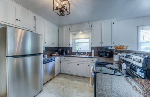 Tulsa House | Charming updated home in Midtown