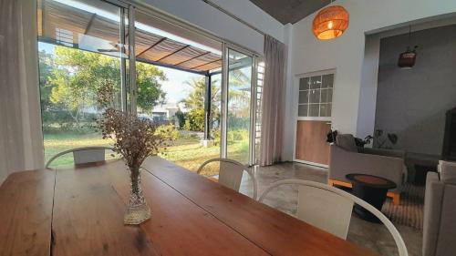 New Grove House | Charming Villa in a connected Countryside