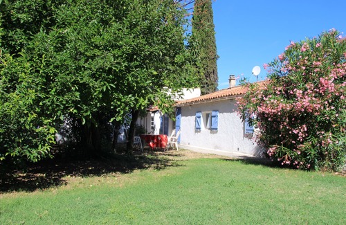 Seguret House | Charming Villa In Provence With Private Garden