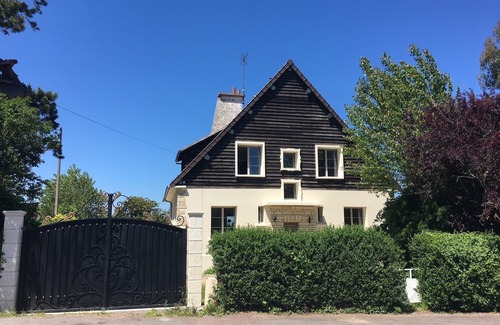 Ver-sur-Mer Villa | Charming VILLA on beach-3-bedroom on GOLDENBEACH NORMANDY
