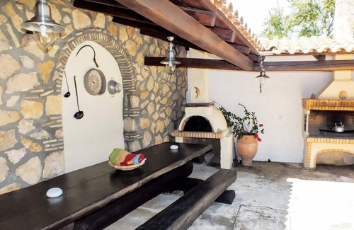 Drosia Villa | Charming villa, situated in lush gardens