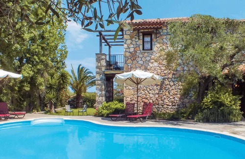 Drosia Villa | Charming villa, situated in lush gardens