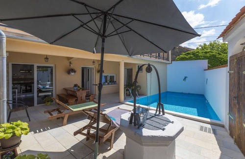 Tribalj House | Charming villa with heated private pool, BBQ, playground, washing machine