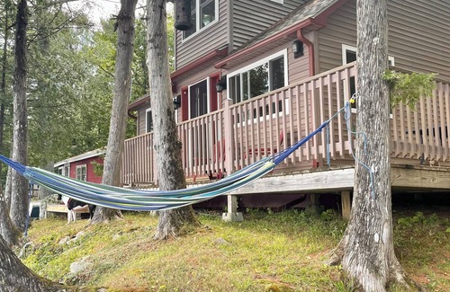 Canaan Cabin | Charming Waterfront 3-bedroom Cabin with WiFi, AC in Tranquil Maine