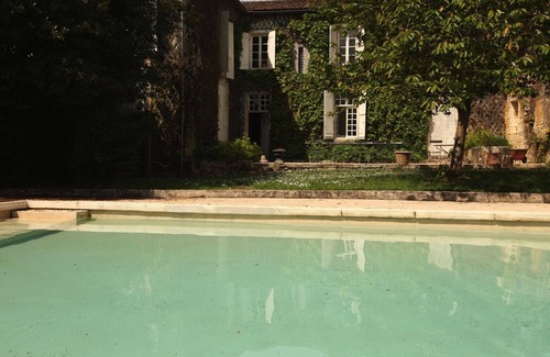 Saint-Savinien House | Charming XVIIIth century mansion with swimming-pool, pool, big parc. Weddings