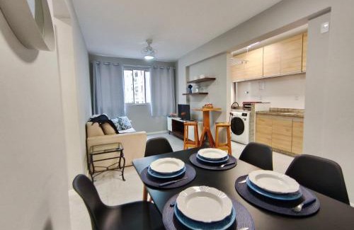 Centro Apartment | Charmoso 2 dormitórios a poucos passos da Praia em Balneário Camboriú!
