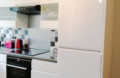 Newcastle-upon-Tyne Apartment | Charo Moor Newcastle City Center