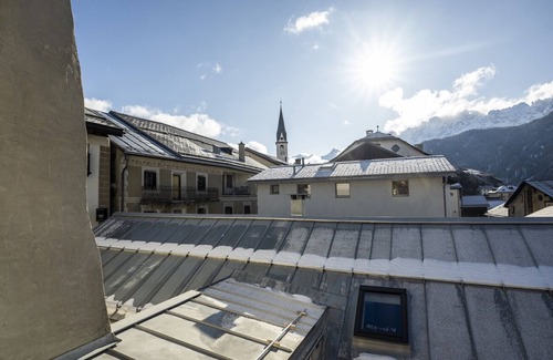 Ardez Apartment | Chasa Campell: The flat is on the first floor of an Engadine house