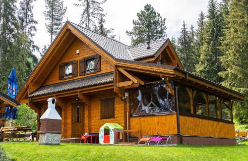 Zavazna Poruba Ski Chalet | Chata Janka
