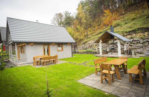 Uhrovske Podhradie Cabin | Chata pod hradom 1
