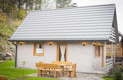 Uhrovske Podhradie Cabin | Chata pod hradom 1