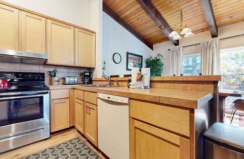 Mammoth Lakes Condo | Chateau de Montagne 17 Spacious Family Townhome with Great Complex Amenities On Shuttle Route by RedAwning