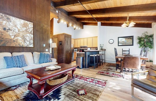 Mammoth Lakes Condo | Chateau de Montagne 17 Spacious Family Townhome with Great Complex Amenities On Shuttle Route by RedAwning