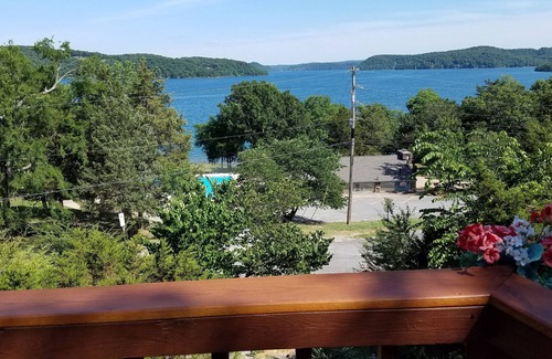 Lost Bridge Village House | Chateau Pharrview-Huge Lake View-Close to Marina-Pool-Lots of Wildlife