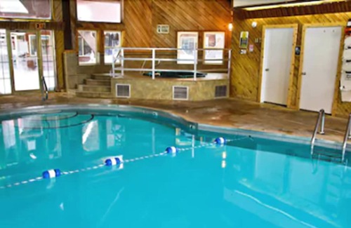 Red Lodge Cabin | Chateau Rouge