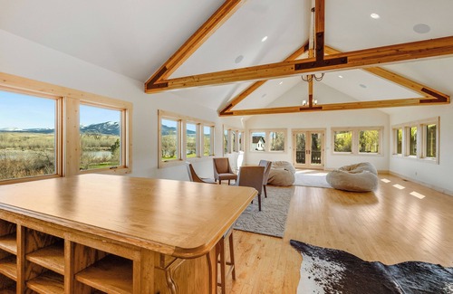 Livingston House | Chateau Yellowstone