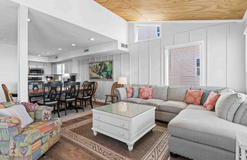 Ocean Isle Beach House | Cheek to Cheek Oceanfront OIB, Brunswick Vacation Rentals