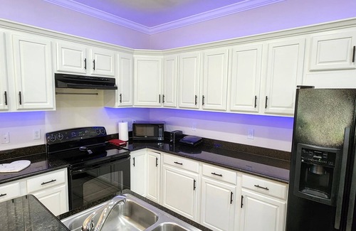 Clearwater House | Cheerful 4 bedroom house near Clearwater Beach! Pet Friendly.