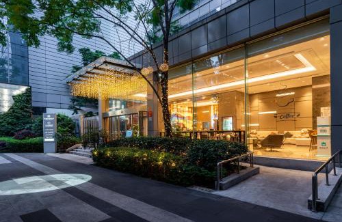 Hejiang Pavilion Hotel | Cheng Du Wifc Suites -YYC Preferred成都西金阁套房