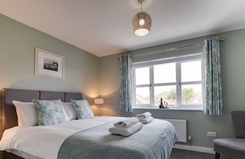 Wyke Regis House | Chesil Retreat - Two Bedroom House, Sleeps 4