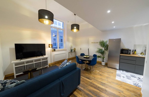 Bellerive-sur-Allier Apartment | ★ Chez Helder, la Suite ★ | AppartUnique - Vichy