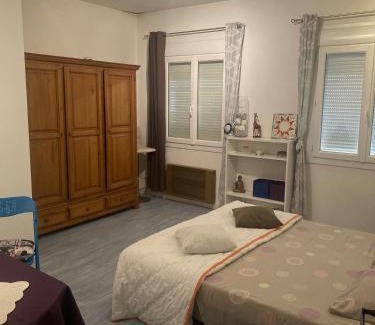 Entrechaux House | Chez Steven