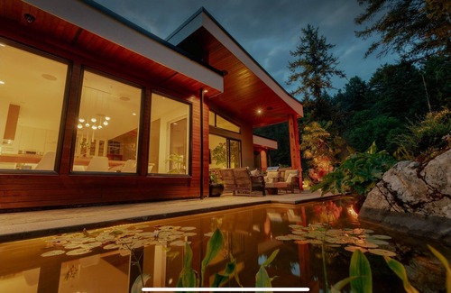Victoria House | Chi Retreat - Sit back and relax, nestled in nature.