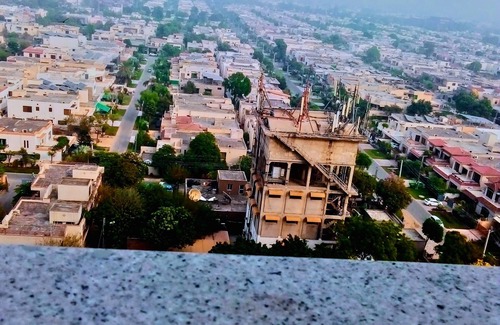 Lahore Apartment | Chic 1-bedroom apartment with WiFi, AC in vibrant Lahore