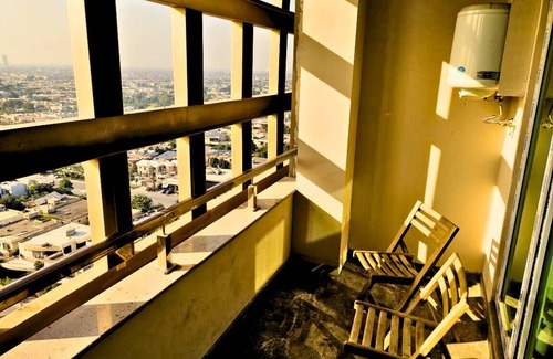 Lahore Apartment | Chic 1-bedroom apartment with WiFi, AC in vibrant Lahore