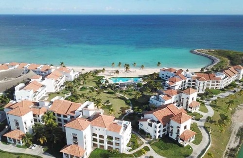 Cap Cana Marina Apartment | Chic 1-bedroom estudio with AC, WIFI private beachview in fabulous Punta Cana