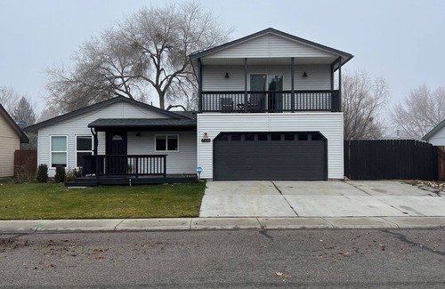 Northwest Boise City Apartment | Chic 2-bedroom, 1-bath, private-entrance loft in charming Boise