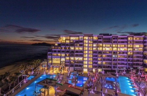 Puerto Juarez Resort | Chic 3 Bedroom Loft with Private Rooftop & Jacuzzi; on Luxury Cancun Resort
