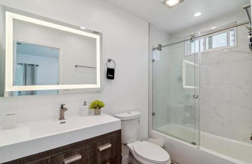 Encino House | Chic 3BR 2BA Home in Encino