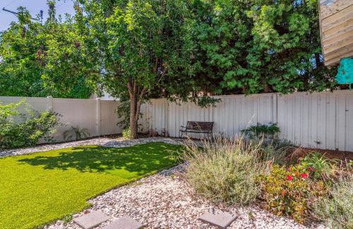 Encino House | Chic 3BR 2BA Home in Encino