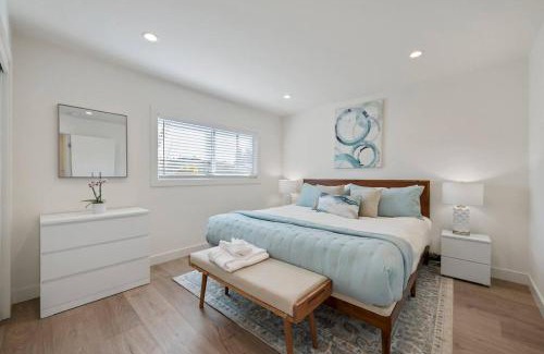 North Whisman House | Chic and Comfy Home in the Heart of Silicon Valley