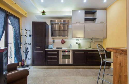 Sansepolcro Apartment | Chic Apartment with Outdoor Serenity