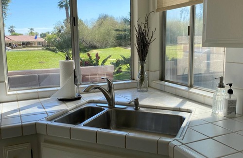Indio Condo | Chic condo with a view