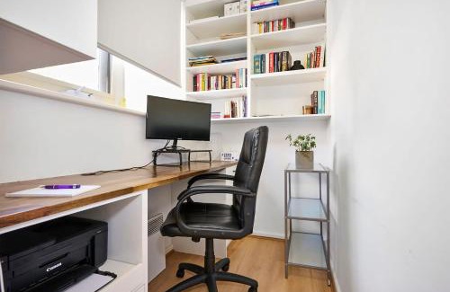 Elwood Apartment | Chic Elwood 1BR Apt with Free Parking